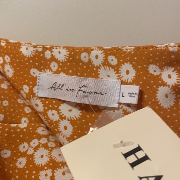 NWT All in Favor Yellow Sun Skirt - Picture 4 of 5